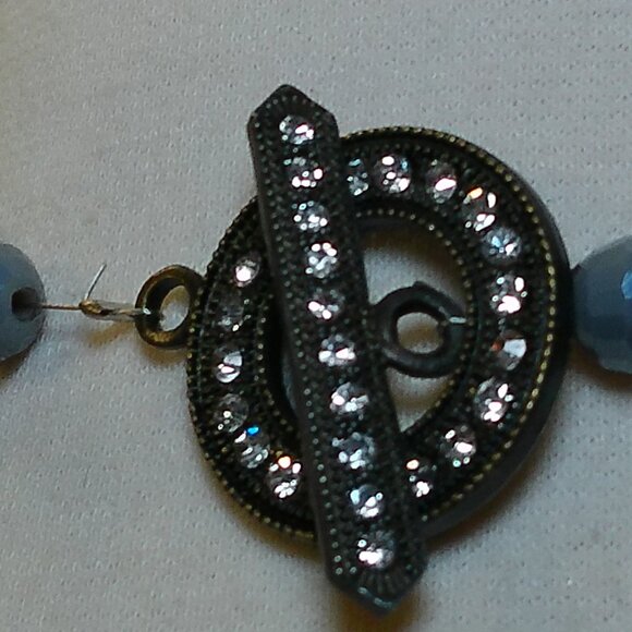 Two Toned Blue statement necklace (420) - Picture 11 of 16